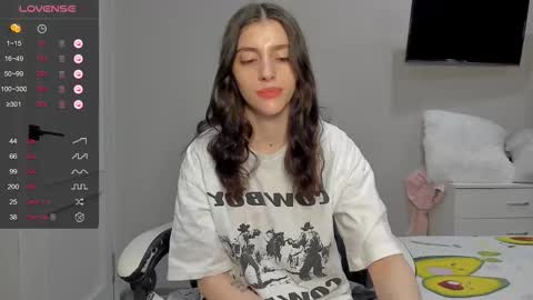 broosnica1 online show from February 9, 10:50 am