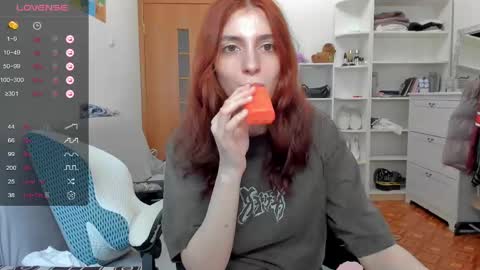 broosnica1 online show from May 9, 9:55 am
