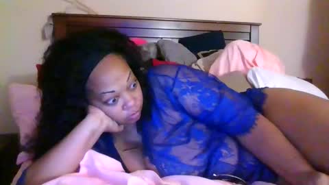 brownroundrenee online show from April 28, 1:15 pm