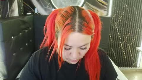 Bruja SCarlata online show from April 28, 1:25 am