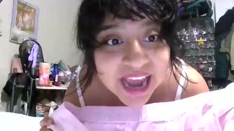brujerita_dmota online show from May 13, 3:01 am