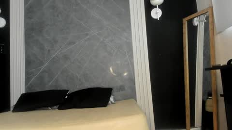 Snapshot of brunettesexyy0 chatting on December 29, 12:01 pm brunette online show from December 29, 12:01 pm