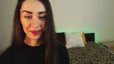 Snapshot of brunettgirl_ chatting on January 25, 7:06 am Ellis online show from January 25, 7:06 am