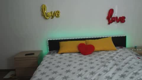 Snapshot of brunettgirl_ chatting on February 17, 3:11 pm Ellis online show from February 17, 3:11 pm