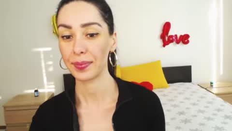 Snapshot of brunettgirl_ chatting on February 22, 7:12 am Ellis online show from February 22, 7:12 am