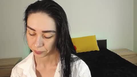 Snapshot of brunettgirl_ chatting on March 12, 5:46 am Ellis online show from March 12, 5:46 am