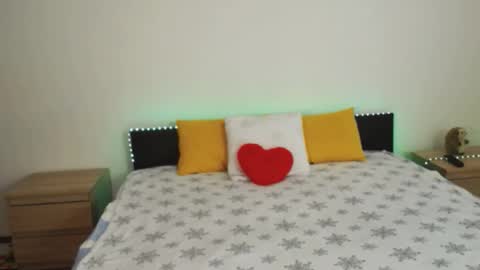 Snapshot of brunettgirl_ chatting on February 10, 5:25 am Ellis online show from February 10, 5:25 am