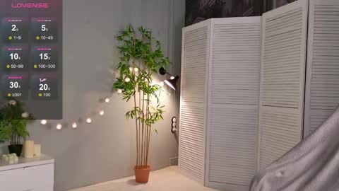 bubble_kiss online show from April 19, 6:10 pm