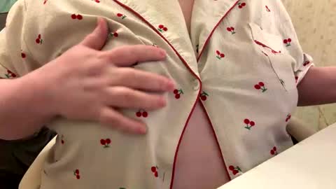 bubblegirl online show from April 11, 12:06 am