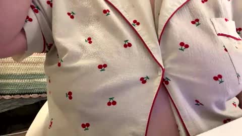 bubblegirl online show from April 7, 4:20 pm