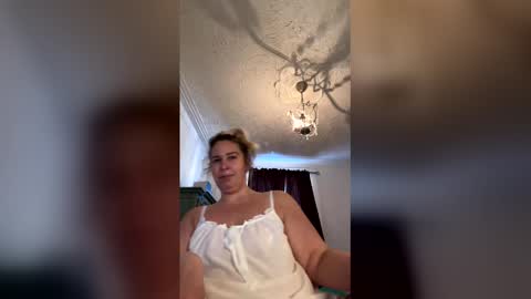 bubblya online show from February 9, 5:15 pm