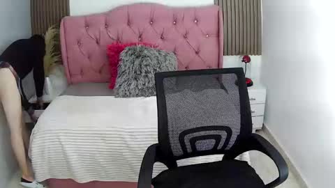 bug2025 online show from February 11, 1:42 am