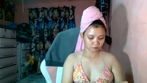 bunny_flower18 online show from May 18, 12:22 pm