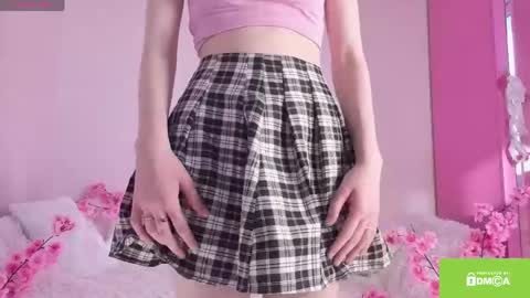 Kira online show from April 24, 1:47 pm