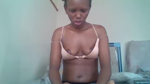 Snapshot of bunnydiva_ chatting on October 13, 5:26 pm bunnydiva_ online show from October 13, 5:26 pm
