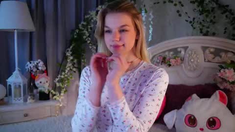 Jessica online show from November 24, 2:30 pm