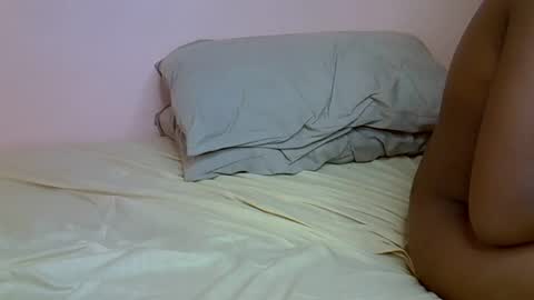 butler_yung online show from April 26, 4:49 pm