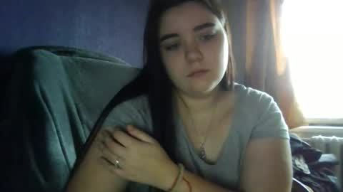 butterfly18988 online show from December 3, 9:11 am