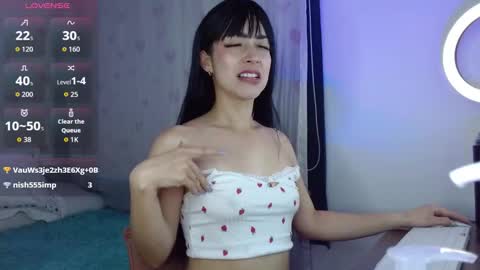 Snapshot of butterfly_xo chatting on October 17, 6:44 pm Antonella online show from October 17, 6:44 pm