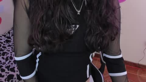 caelisse_cb online show from April 29, 4:31 pm