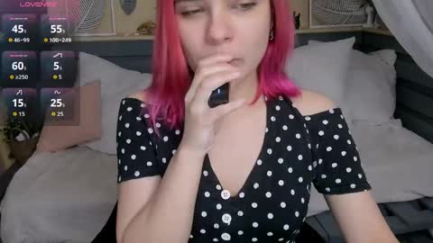 Gina online show from April 26, 1:42 pm