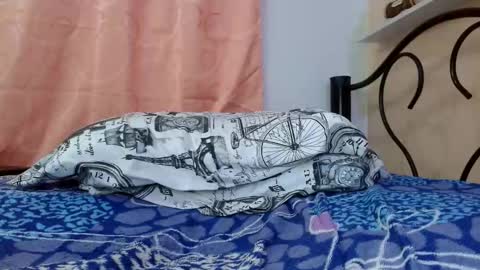 calimasalas2 online show from March 12, 2:36 am