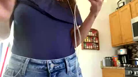 calishop1 online show from March 24, 7:30 pm