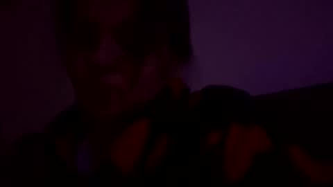 calishop1 online show from December 31, 4:35 pm