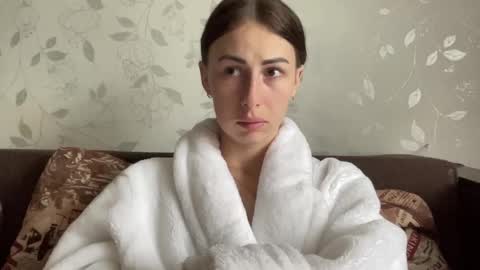 Snapshot of call_me_dad_ chatting on December 27, 10:01 am Anna online show from December 27, 10:01 am