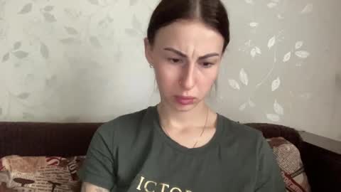 Snapshot of call_me_dad_ chatting on March 4, 10:35 am Anna online show from March 4, 10:35 am