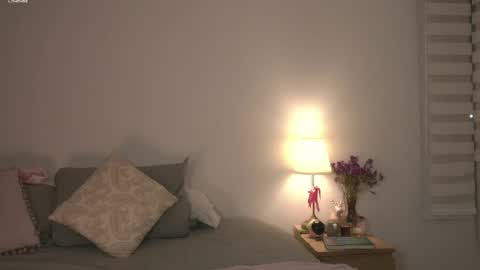   online show from April 8, 1:41 am