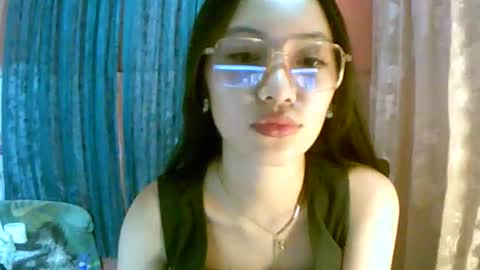 Freya online show from October 11, 8:19 am