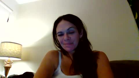Snapshot of calli_girl420 chatting on December 13, 4:43 am Calli online show from December 13, 4:43 am