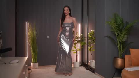 Missy online show from April 25, 7:55 pm