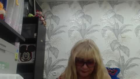 CamDiva1 online show from September 22, 8:46 am