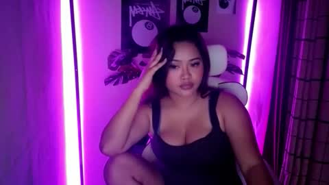 Jade online show from April 24, 8:06 am