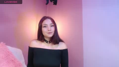 Snapshot of cami_fire chatting on February 4, 8:49 pm Cami online show from February 4, 8:49 pm
