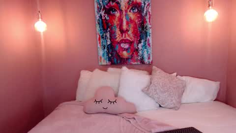 Snapshot of cami_fire chatting on September 20, 3:49 am Cami online show from September 20, 3:49 am