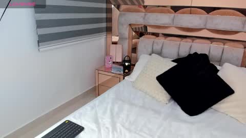 camii  online show from January 21, 11:45 pm