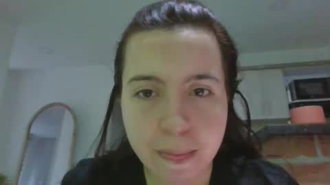 Snapshot of camidoll_10 chatting on January 22, 11:00 pm camila online show from January 22, 11:00 pm