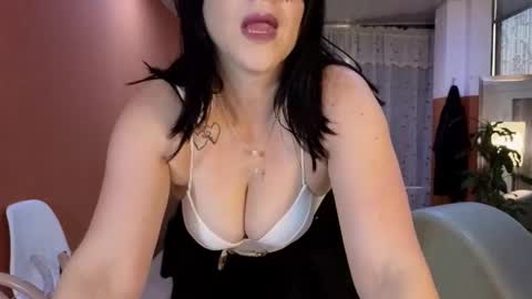 Camil online show from October 30, 11:11 am