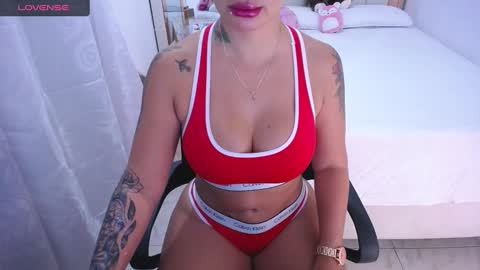 Snapshot of camila__palmer chatting on January 31, 11:46 am online show from January 31, 11:46 am