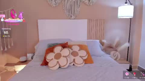 camila_bustamante_ online show from June 19, 5:05 pm