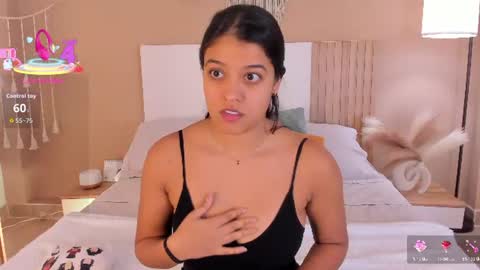 camila_bustamante_ online show from June 25, 2:40 pm
