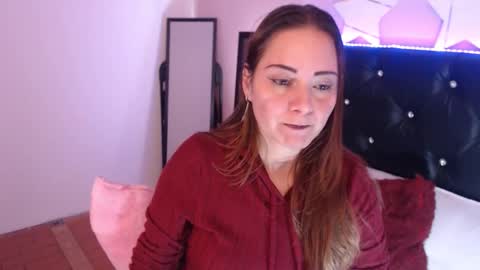 camila online show from October 28, 6:35 pm