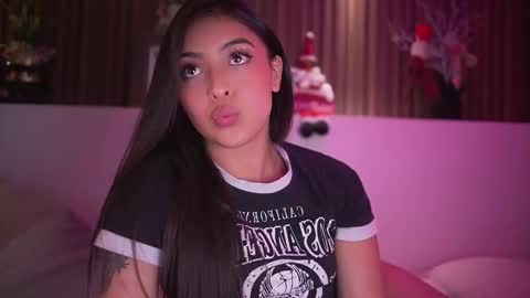 Camila online show from December 18, 4:28 am