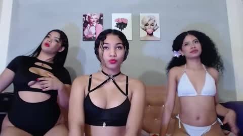 Snapshot of camila_meza chatting on October 9, 3:49 pm camila_meza online show from October 9, 3:49 pm