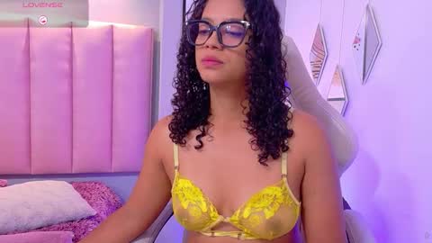 Camila online show from March 26, 12:40 pm