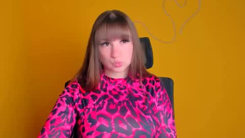 Camilla online show from April 24, 5:54 am
