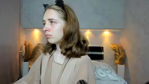 Camilla online show from September 17, 12:08 am